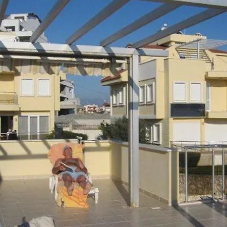 Stunning Large Within Walking Distance Of Everything Side