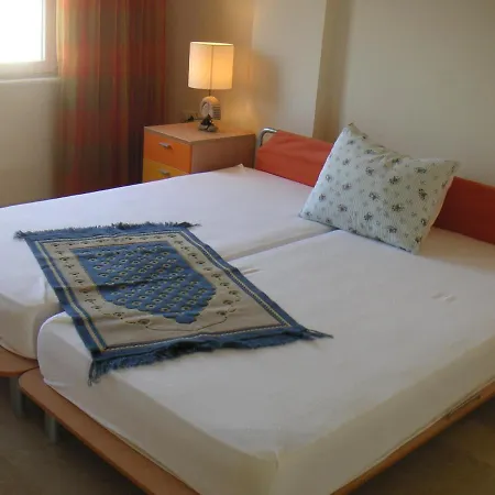 Vakantiehuis Stunning Large Within Walking Distance Of Everything *