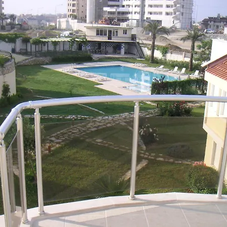 Stunning Large Within Walking Distance Of Everything Vakantiehuis *